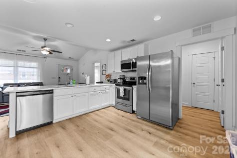 4117 Colebrook Road Charlotte NC 28215