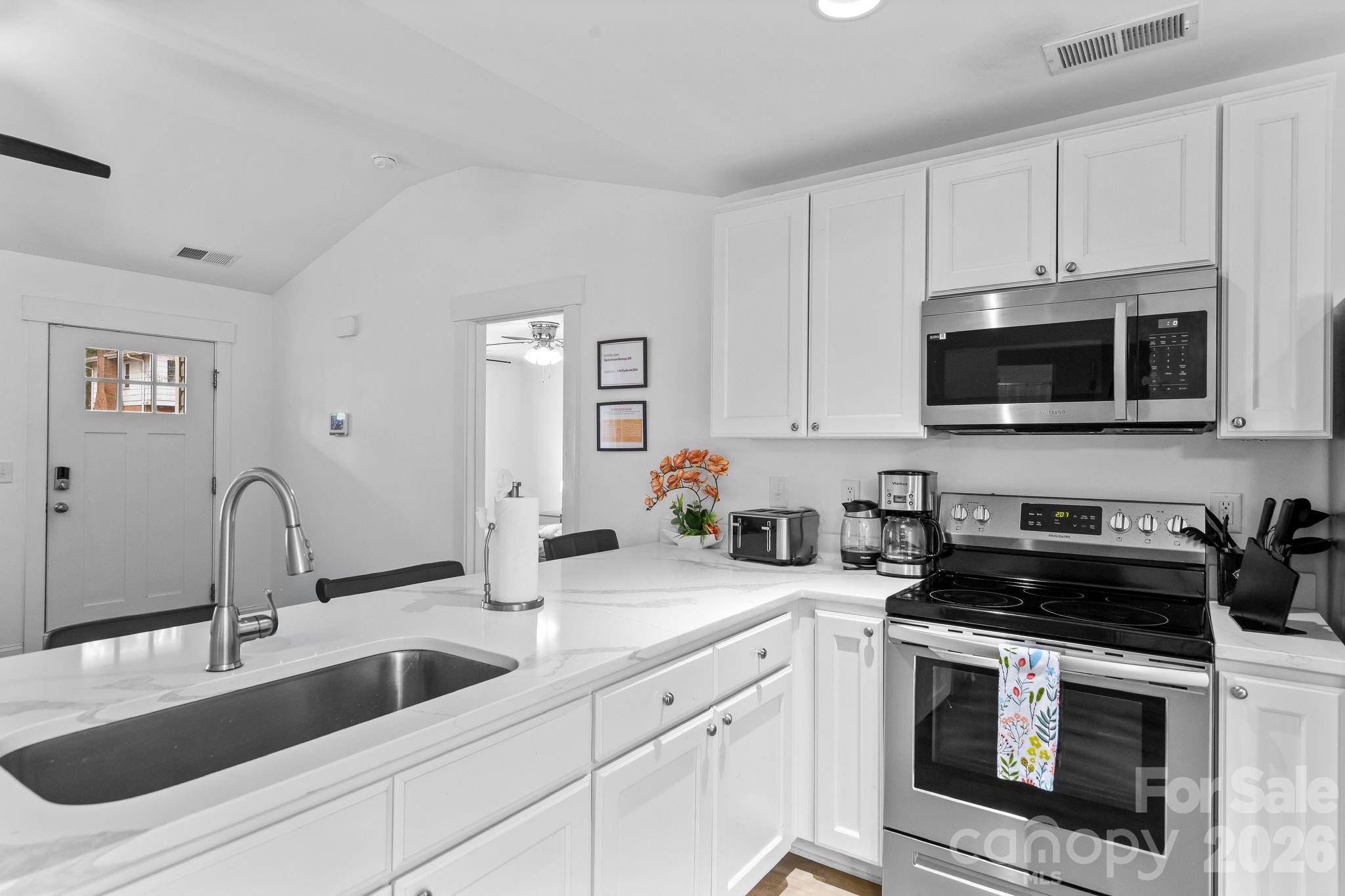 4117 Colebrook Road Charlotte NC 28215