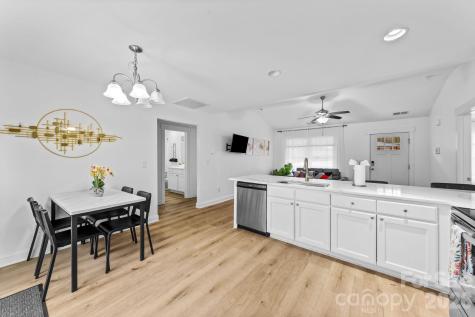 4117 Colebrook Road Charlotte NC 28215