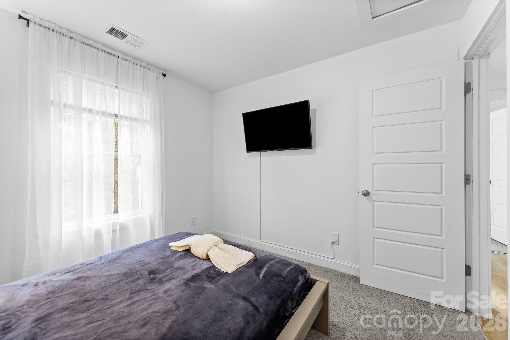 4117 Colebrook Road Charlotte NC 28215