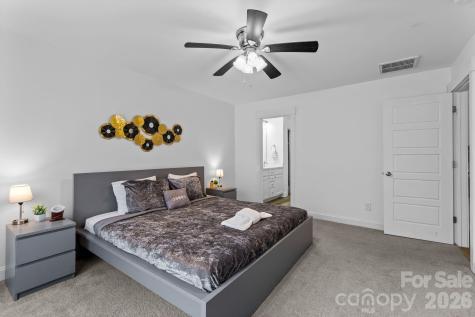 4117 Colebrook Road Charlotte NC 28215