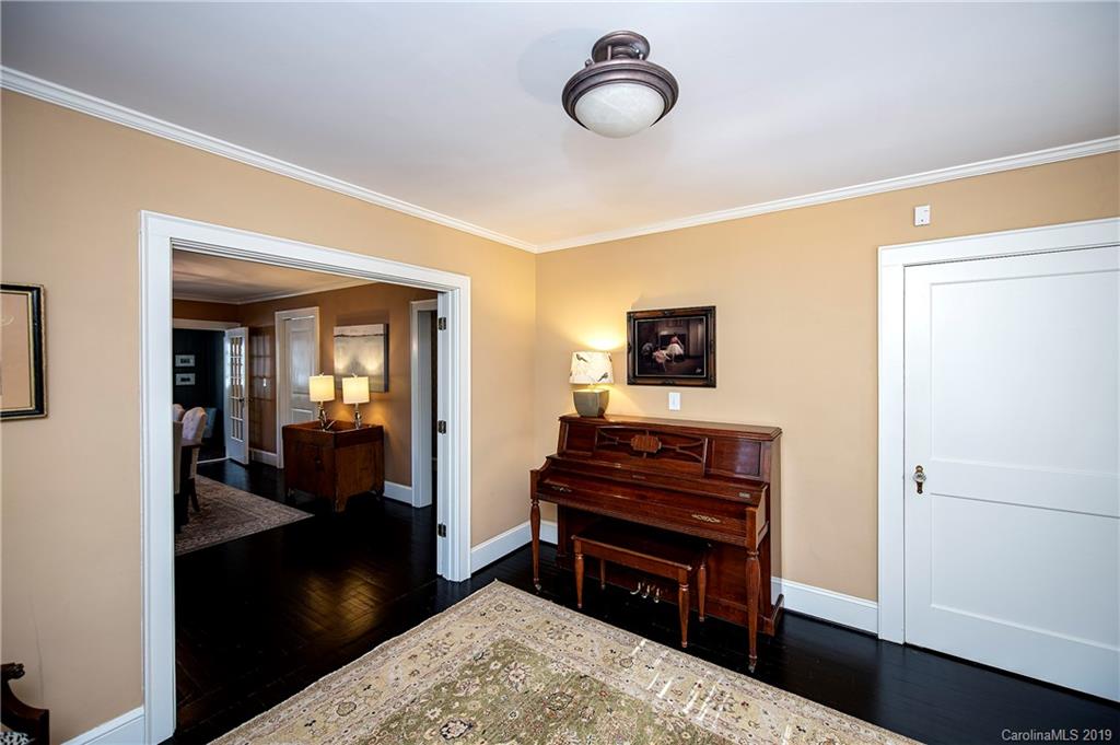 2917 Windsor Avenue Charlotte NC 28209