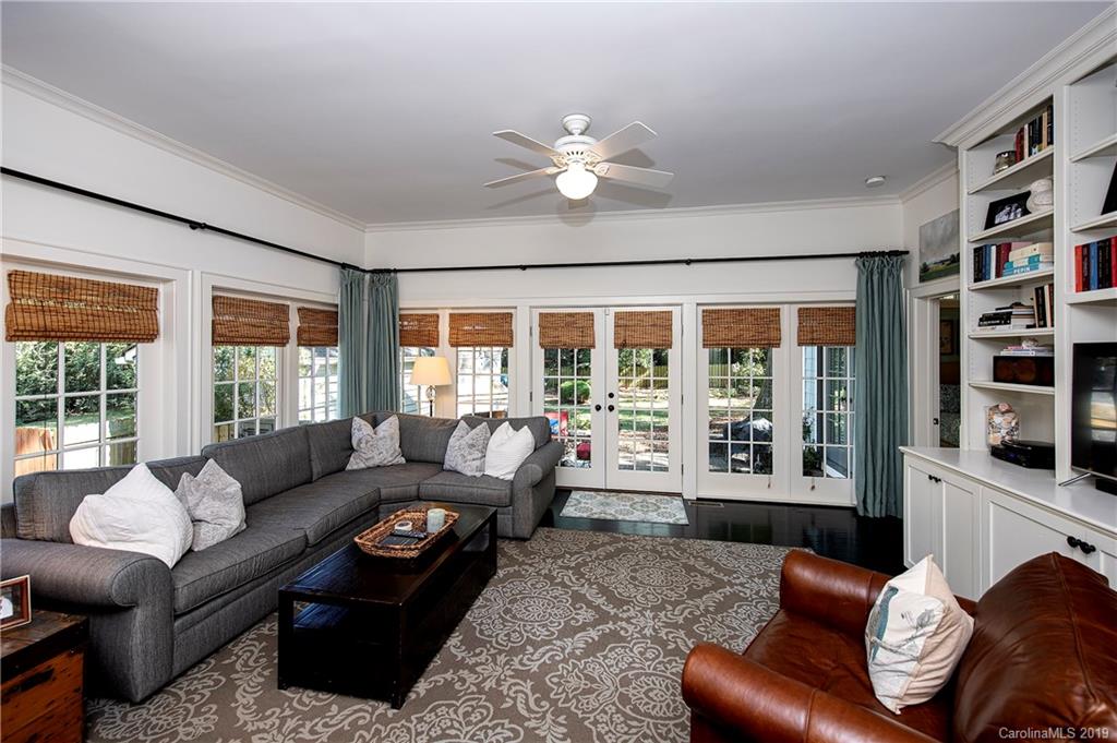 2917 Windsor Avenue Charlotte NC 28209