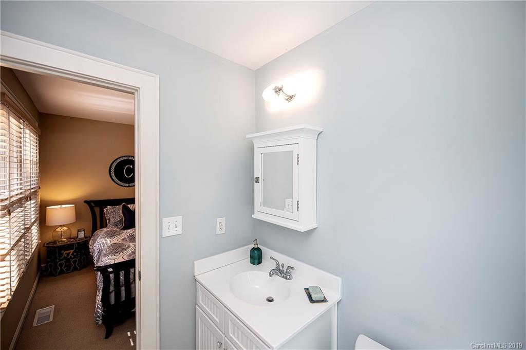 2917 Windsor Avenue Charlotte NC 28209