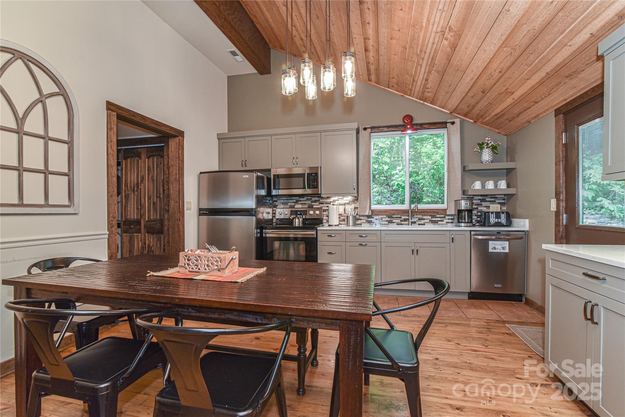 30 Creek Bend Lane Asheville NC 28805