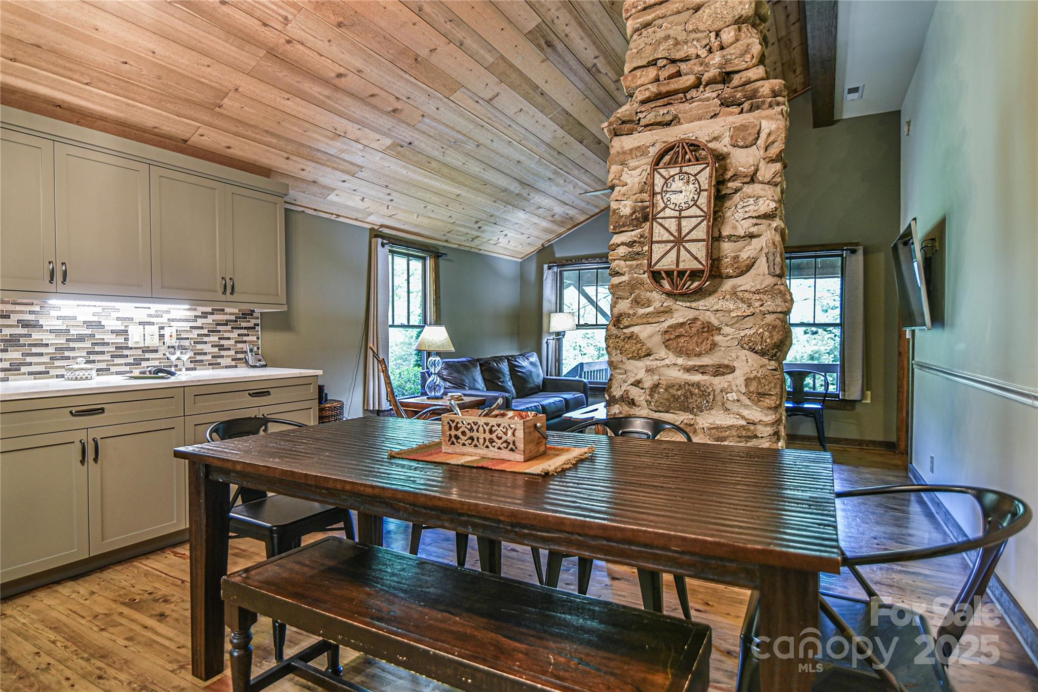 30 Creek Bend Lane Asheville NC 28805