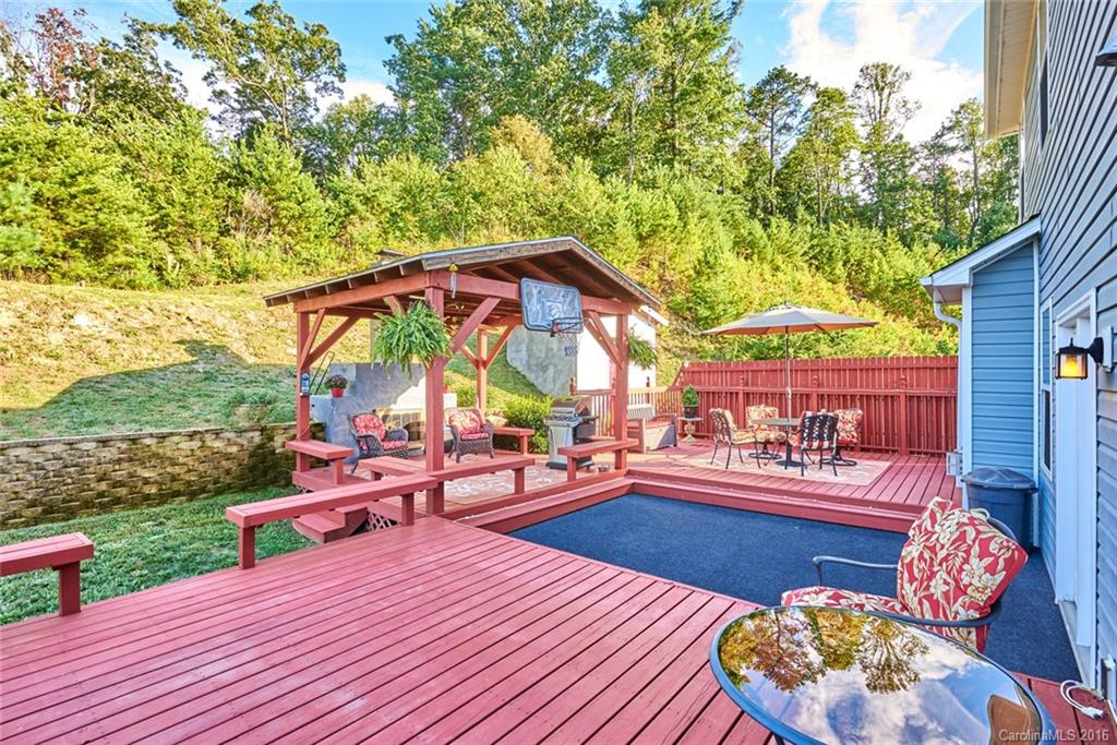 22 Stone River Drive Asheville NC 28804