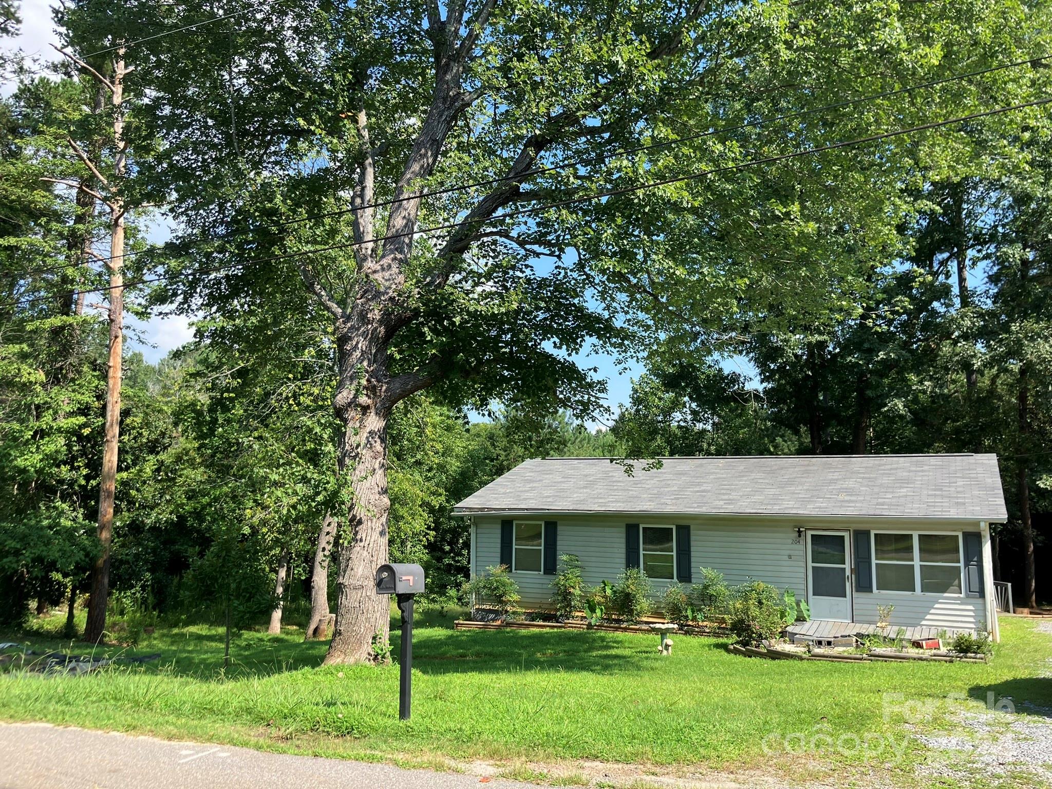 204 Caldwell Street Forest City NC 28043