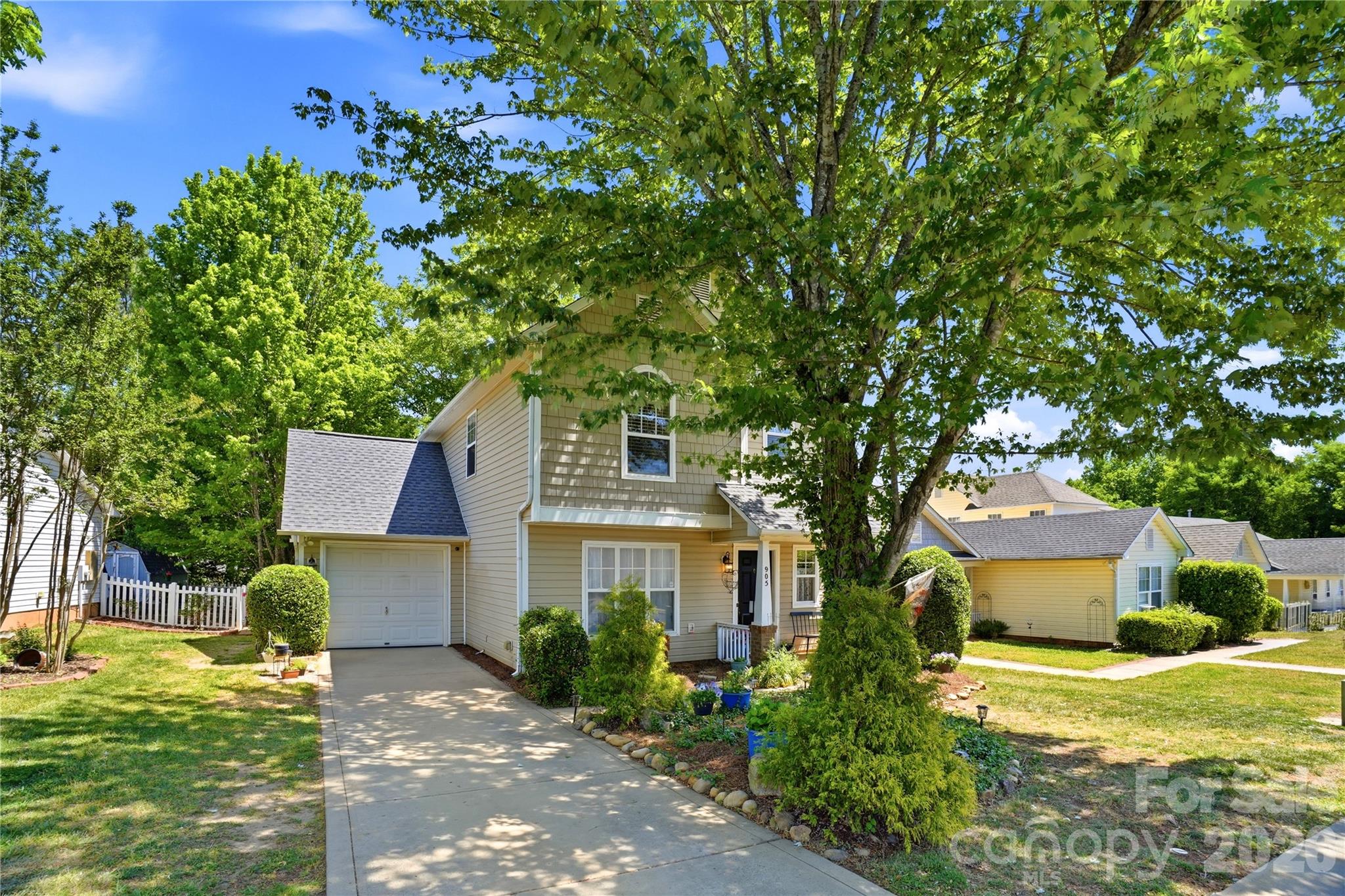 905 Matthews School Road Matthews NC 28105