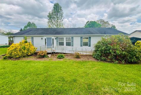 16 English Oaks Drive Candler NC 28715