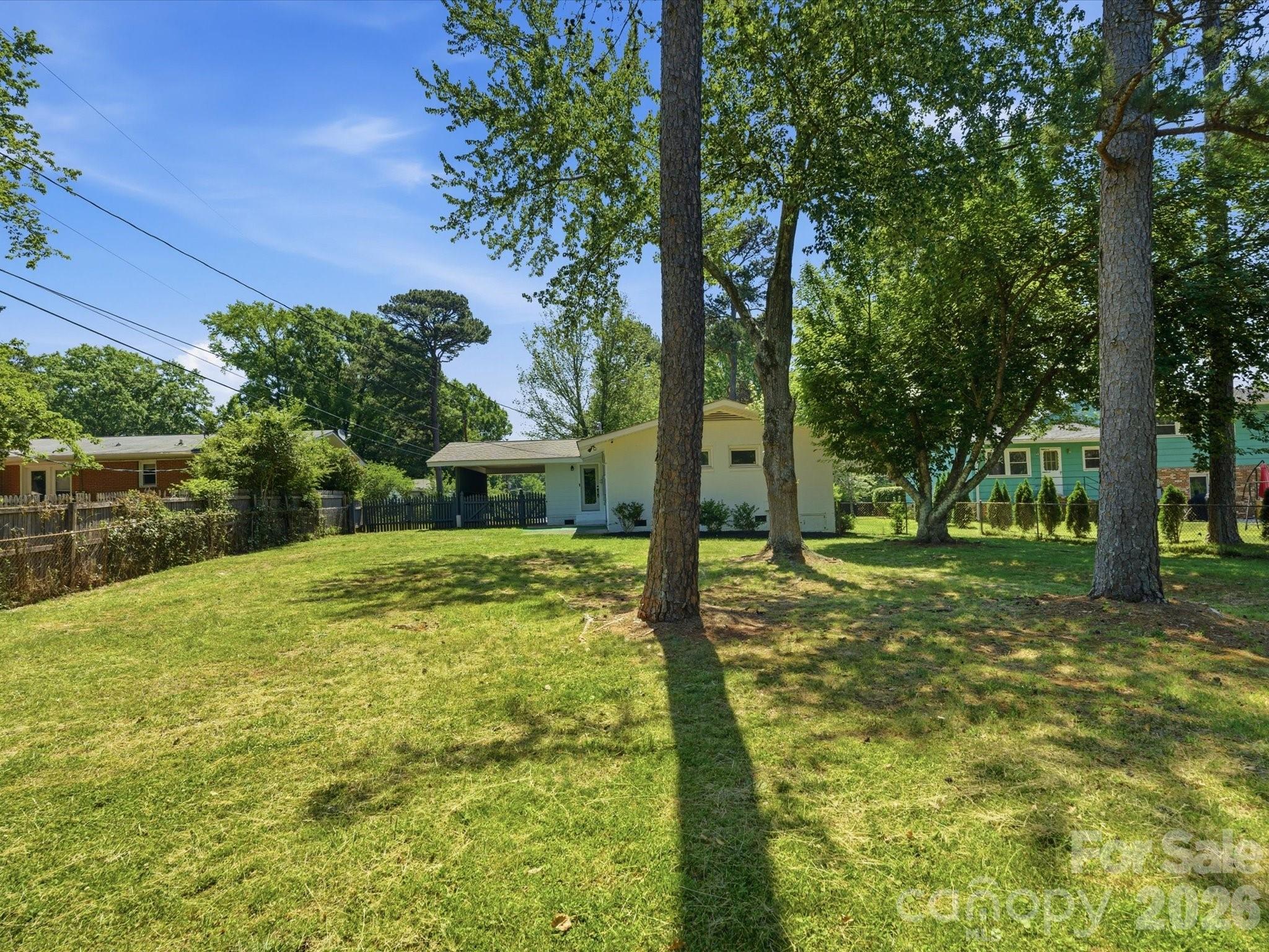 3633 Rosehaven Drive Charlotte NC 28205