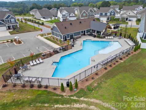 108 Thornberry Road Hendersonville NC 28792