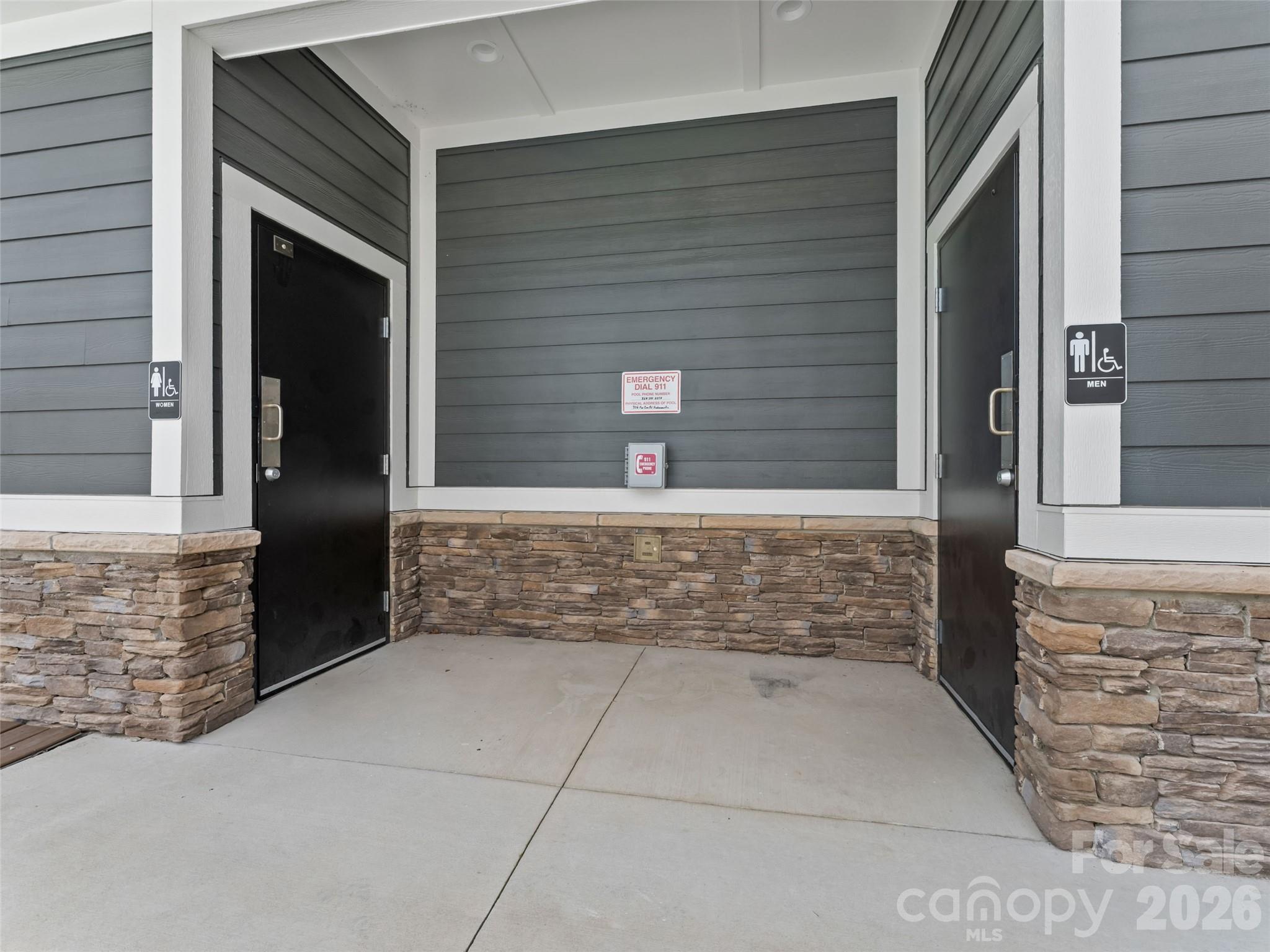 108 Thornberry Road Hendersonville NC 28792