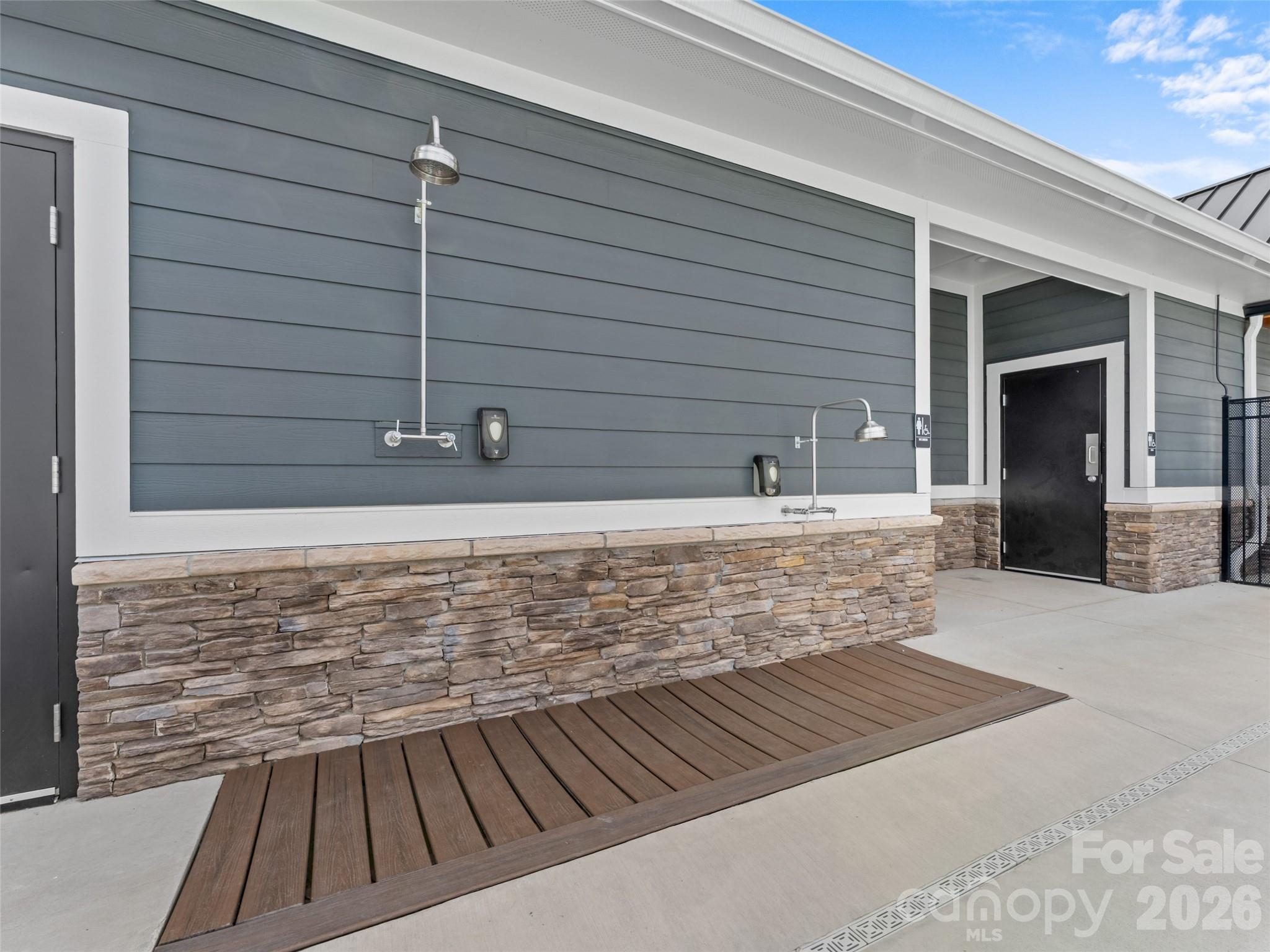 108 Thornberry Road Hendersonville NC 28792