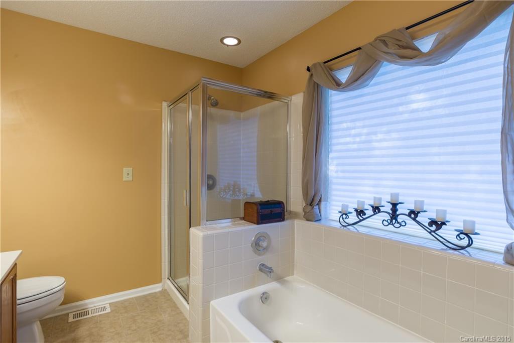 9906 Elsenham Lane Charlotte NC 28269