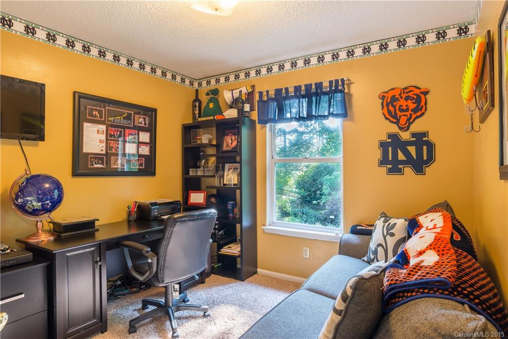 9906 Elsenham Lane Charlotte NC 28269