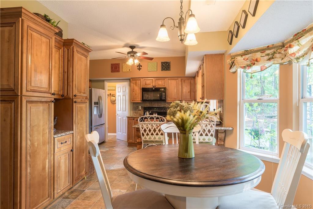 9906 Elsenham Lane Charlotte NC 28269
