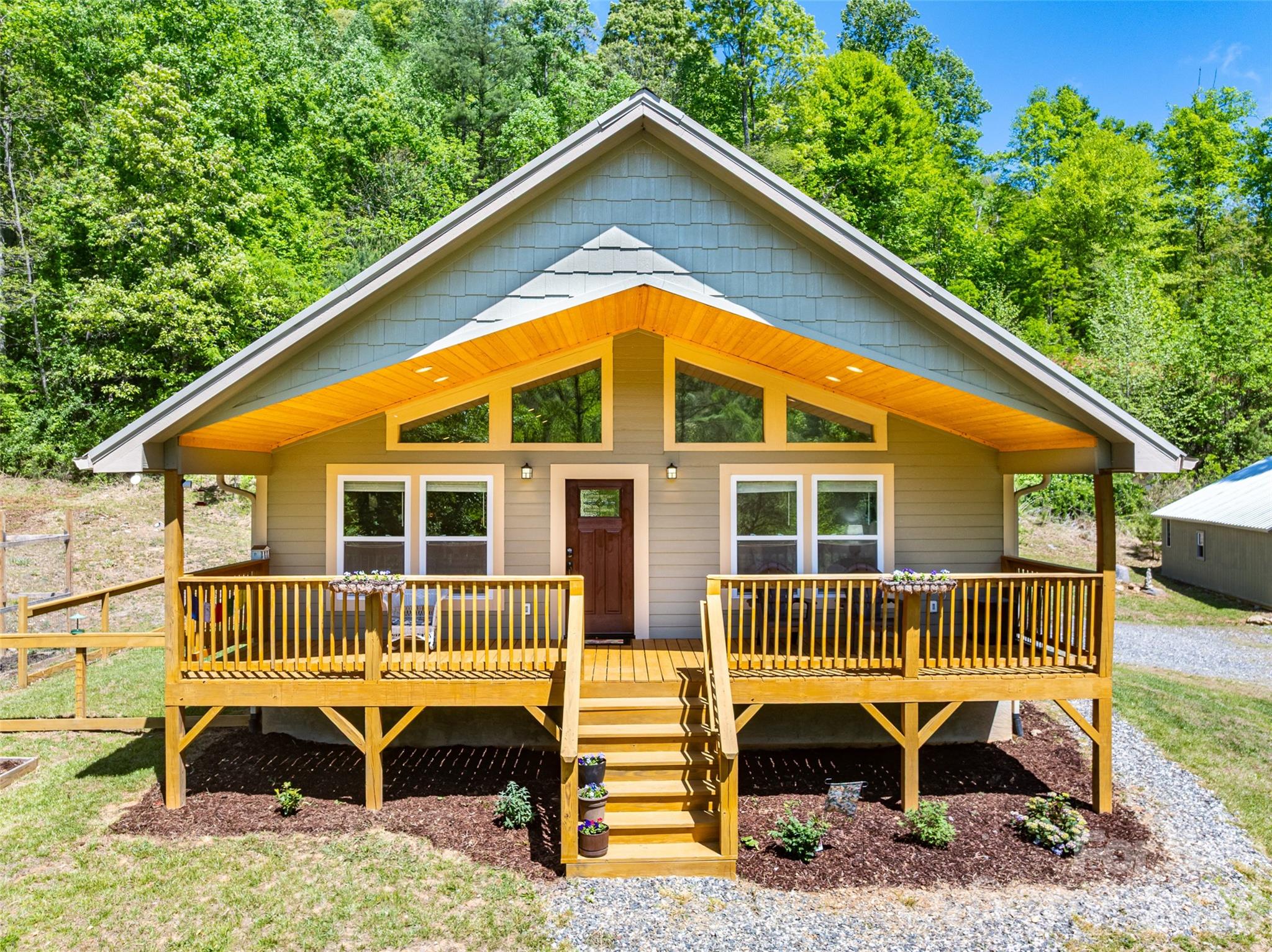 274 Poverty Branch Road Barnardsville NC 28709