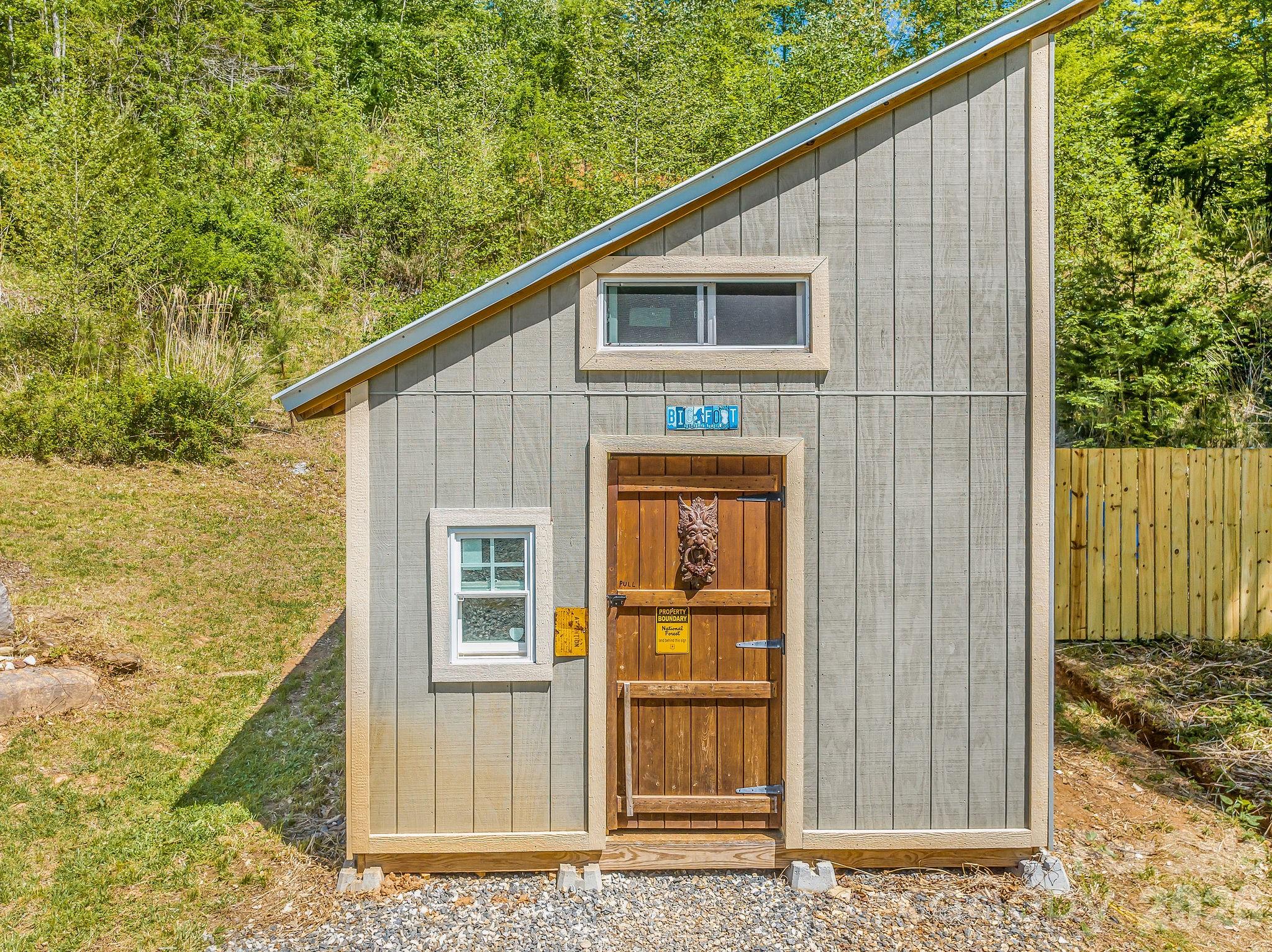 274 Poverty Branch Road Barnardsville NC 28709