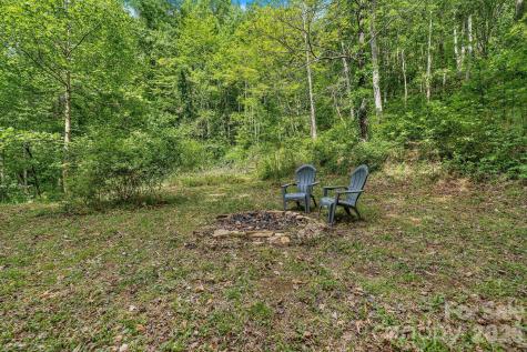 274 Poverty Branch Road Barnardsville NC 28709