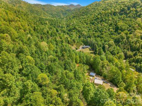 274 Poverty Branch Road Barnardsville NC 28709