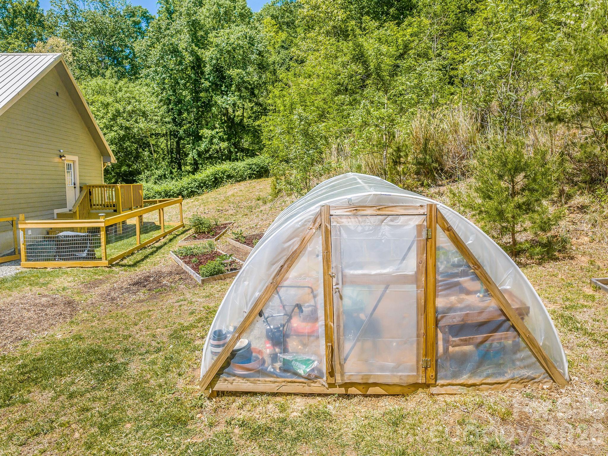 274 Poverty Branch Road Barnardsville NC 28709