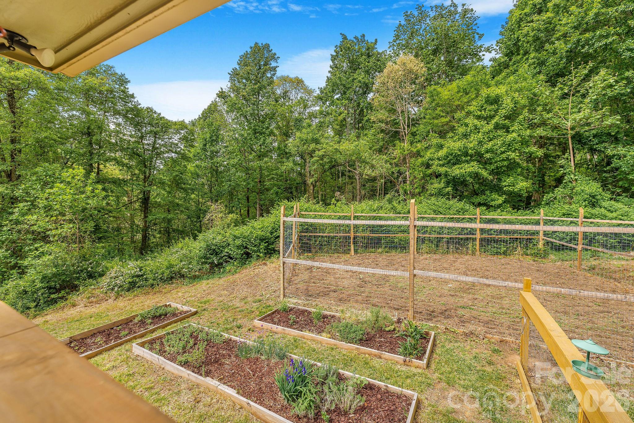 274 Poverty Branch Road Barnardsville NC 28709