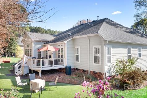 104 Kestrel Court Mount Holly NC 28120