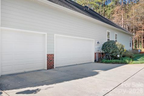 104 Kestrel Court Mount Holly NC 28120