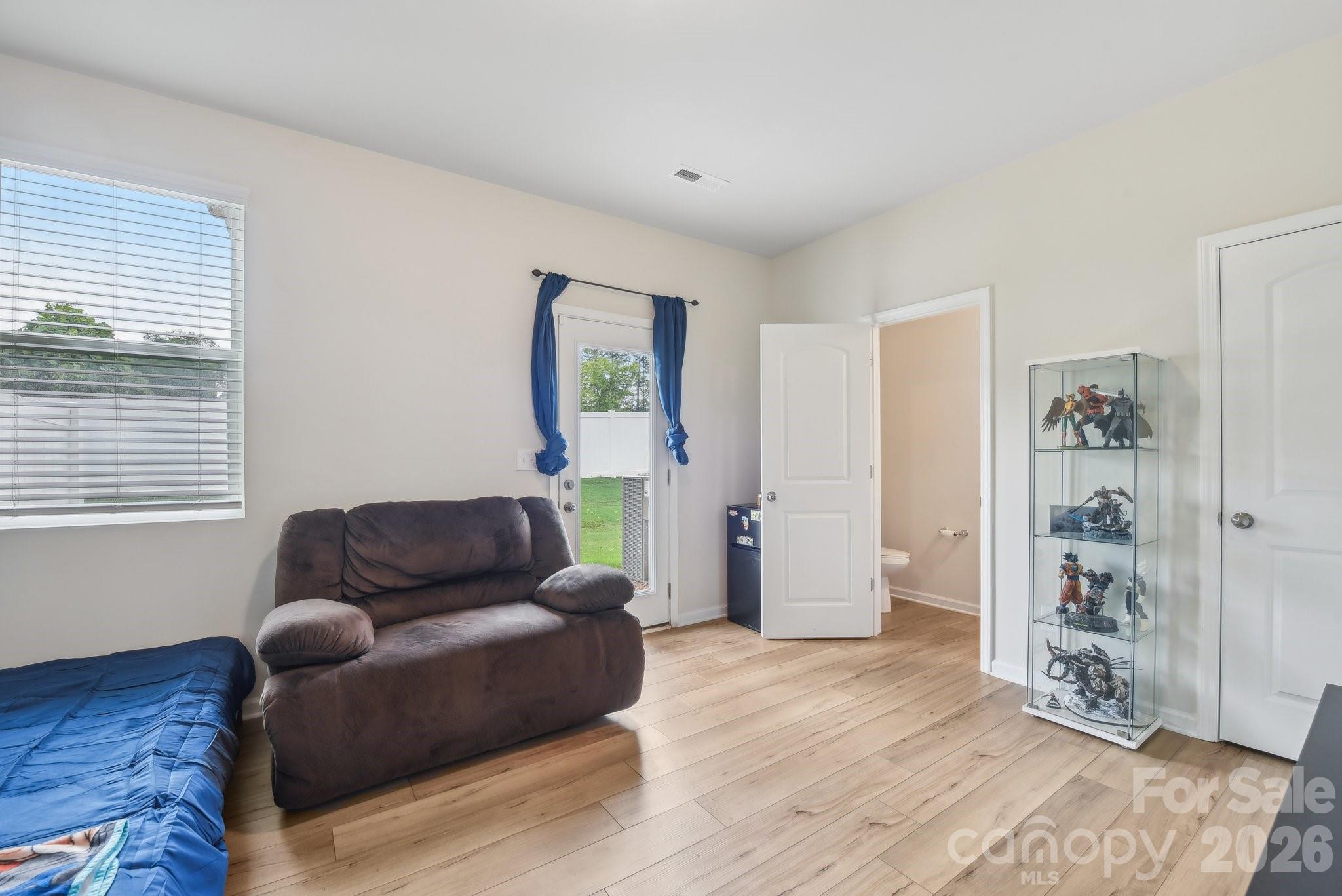 1134 Keydet Drive Charlotte NC 28216