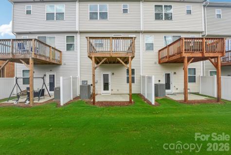 1134 Keydet Drive Charlotte NC 28216