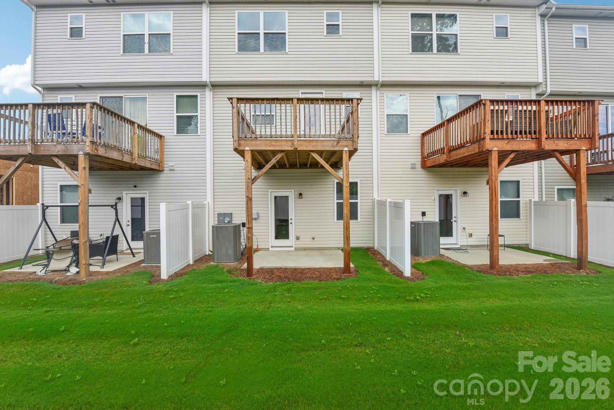 1134 Keydet Drive Charlotte NC 28216