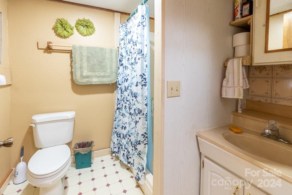 715 Anderson Creek Road Franklin NC 28734