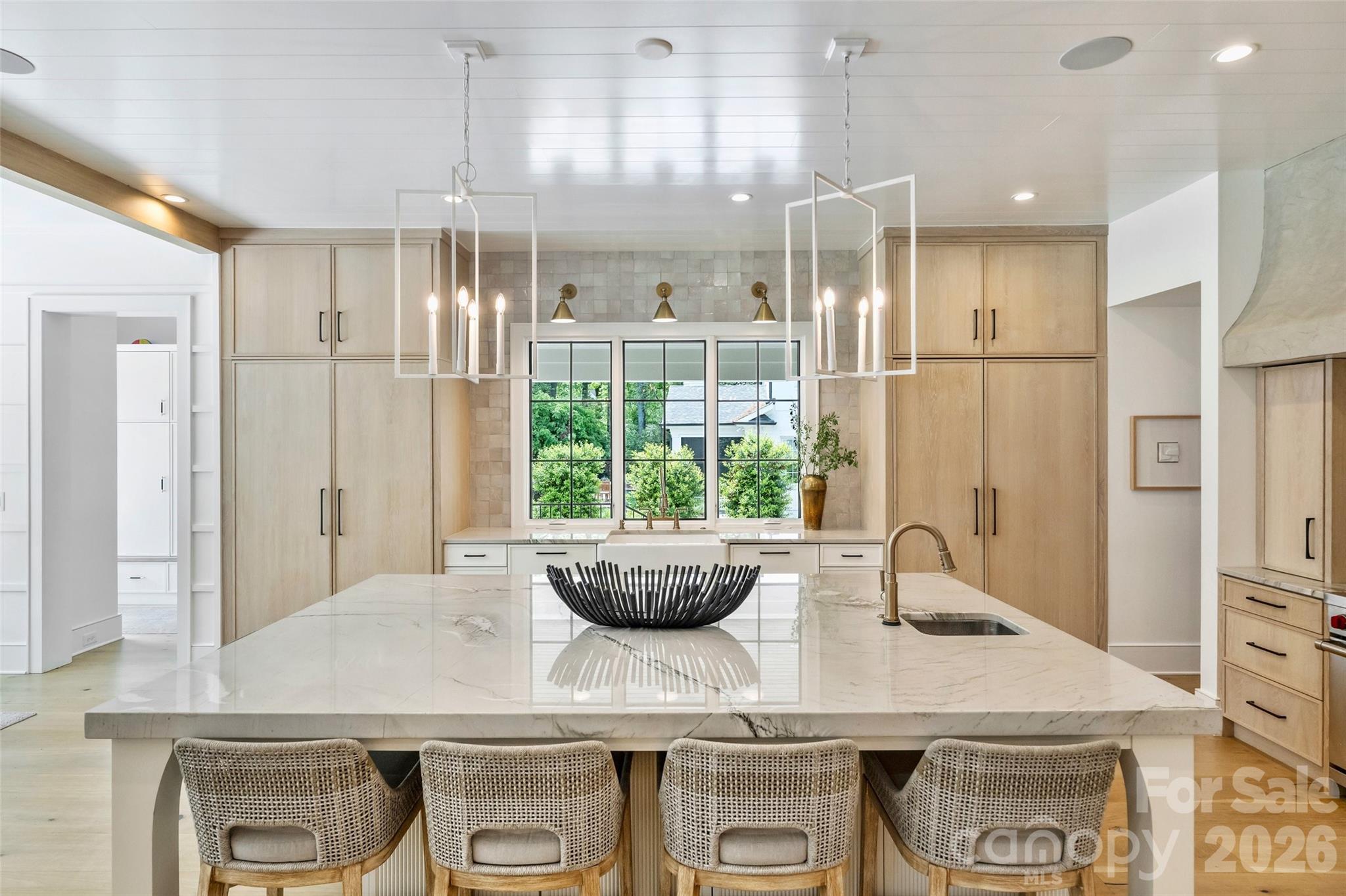 1931 Shoreham Drive Charlotte NC 28211