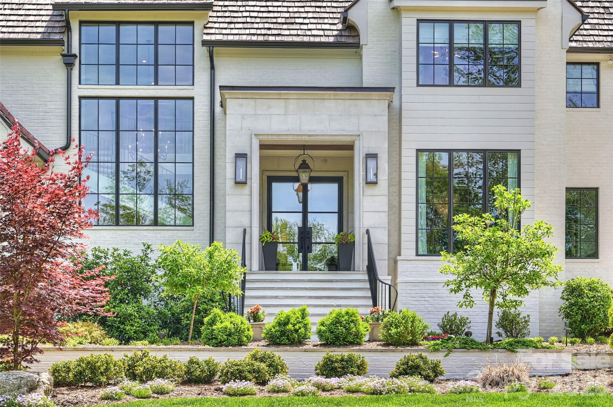 1931 Shoreham Drive Charlotte NC 28211