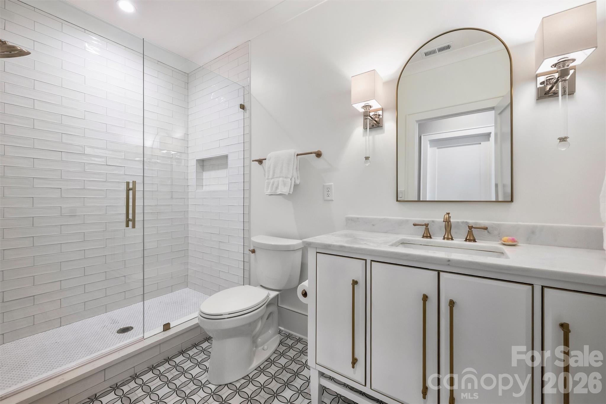 1931 Shoreham Drive Charlotte NC 28211