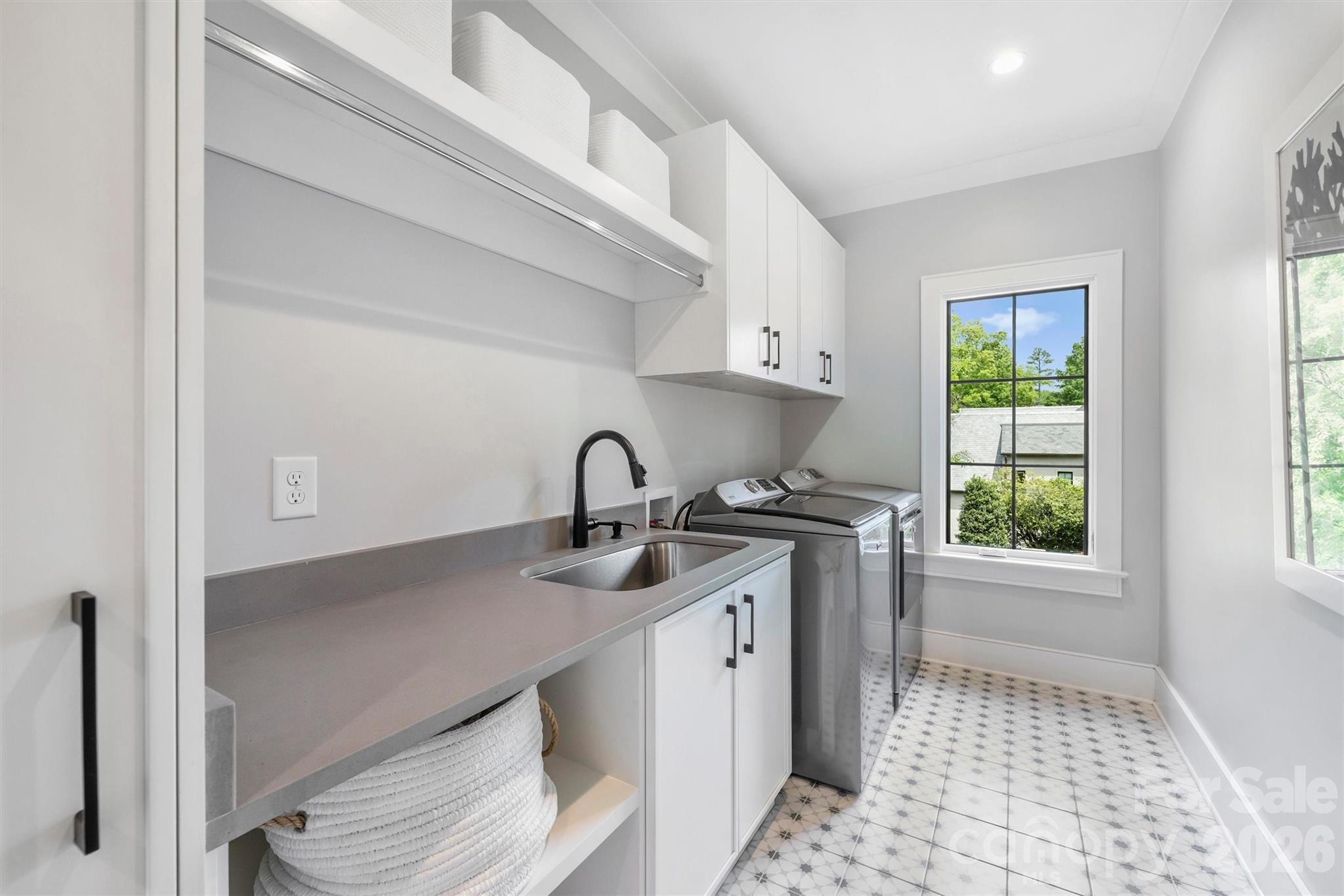1931 Shoreham Drive Charlotte NC 28211