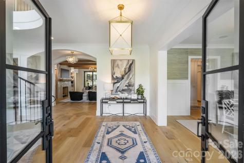 1931 Shoreham Drive Charlotte NC 28211