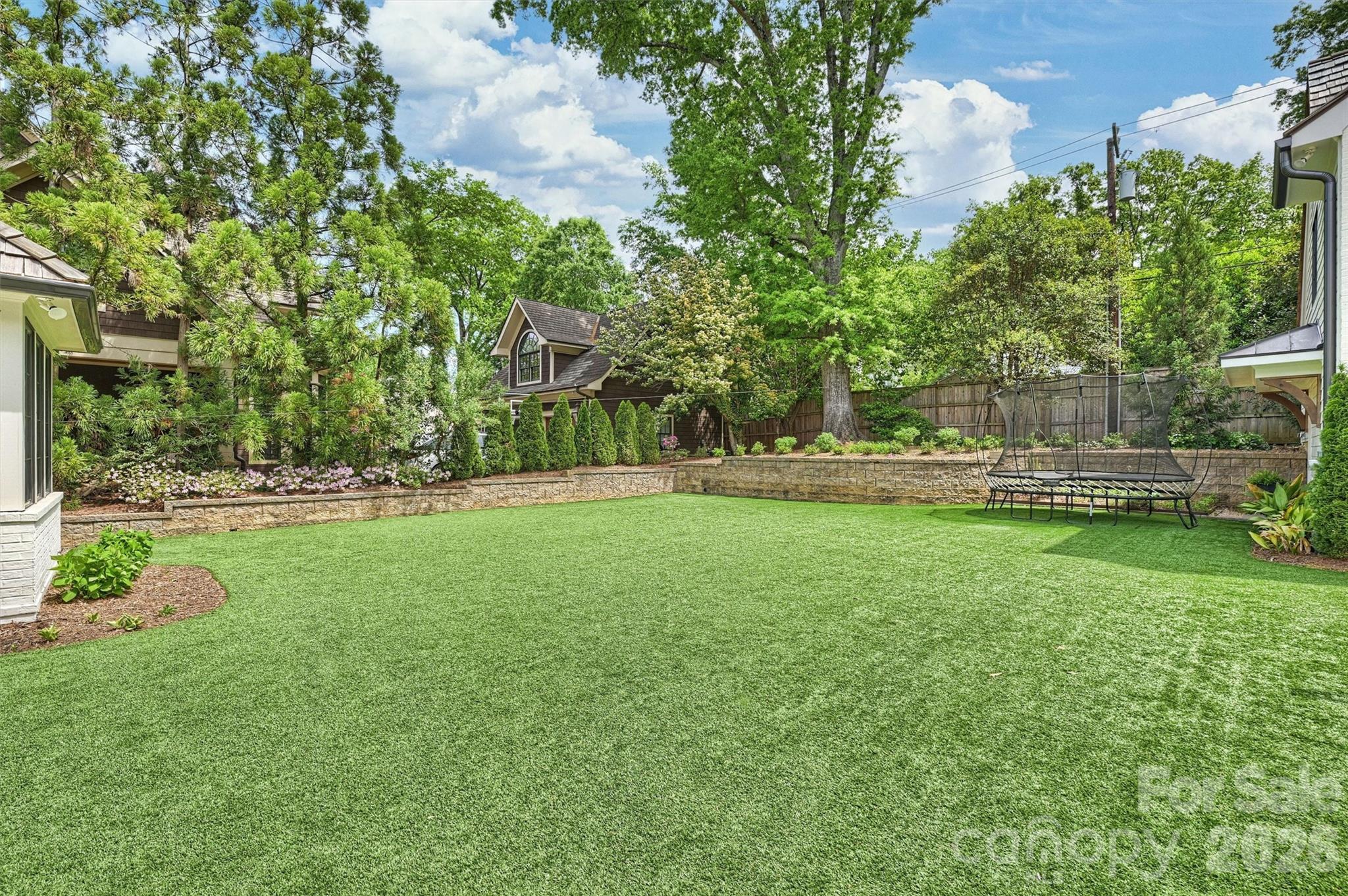 1931 Shoreham Drive Charlotte NC 28211