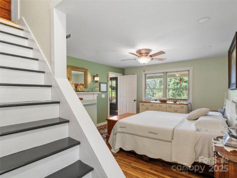 407 Terrell Drive Bakersville NC 28705