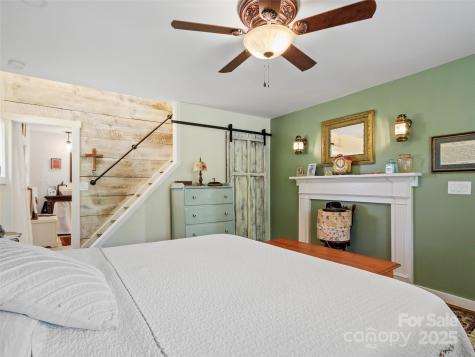 407 Terrell Drive Bakersville NC 28705