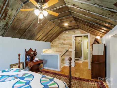 407 Terrell Drive Bakersville NC 28705