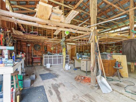 407 Terrell Drive Bakersville NC 28705