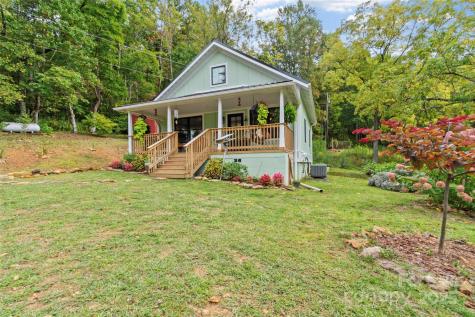 407 Terrell Drive Bakersville NC 28705