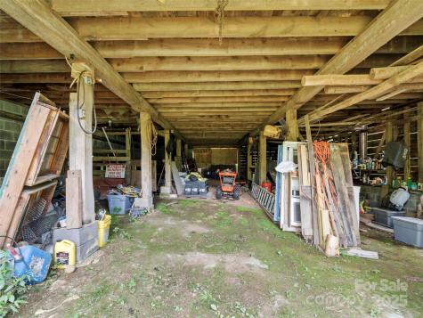 407 Terrell Drive Bakersville NC 28705