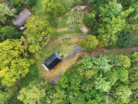 407 Terrell Drive Bakersville NC 28705