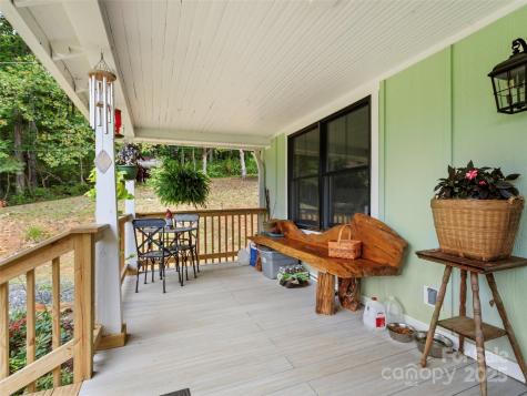 407 Terrell Drive Bakersville NC 28705