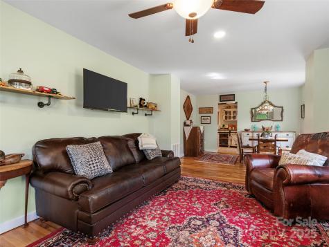 407 Terrell Drive Bakersville NC 28705