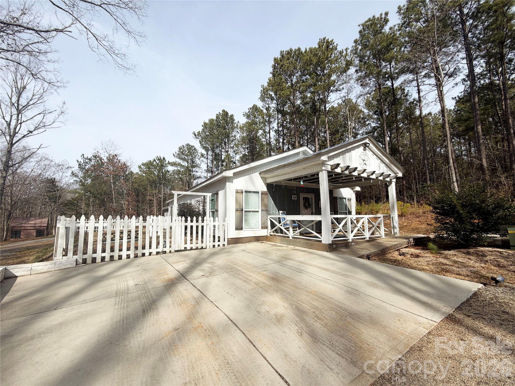619 Hubbard Drive Lancaster SC 29720