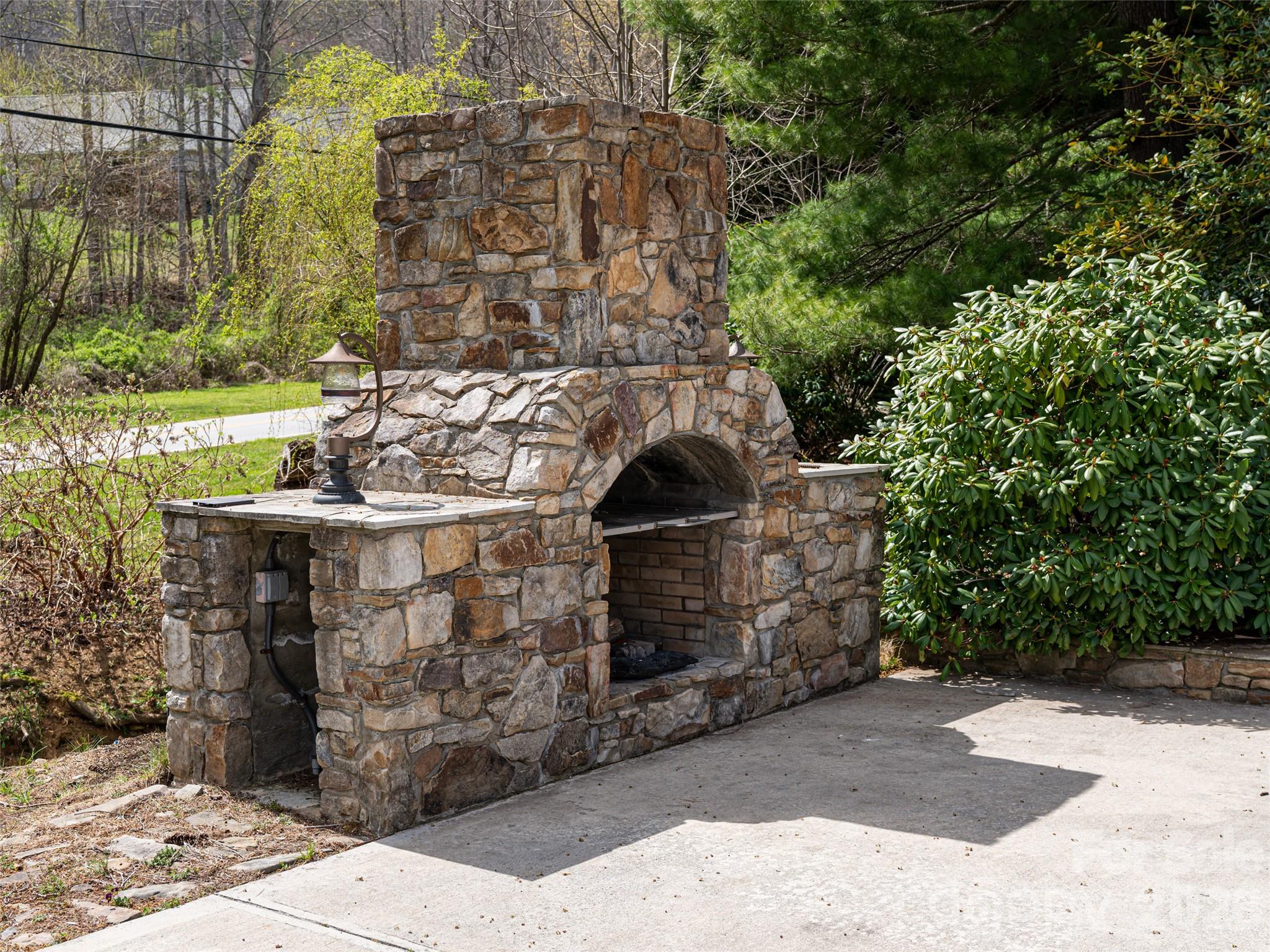 356 Curtis Creek Road Candler NC 28715
